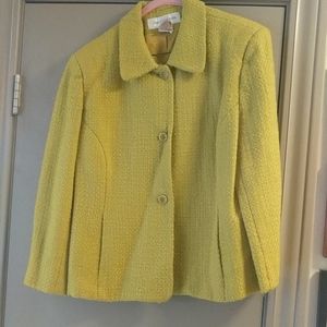 Adorable little winter jacket 💙